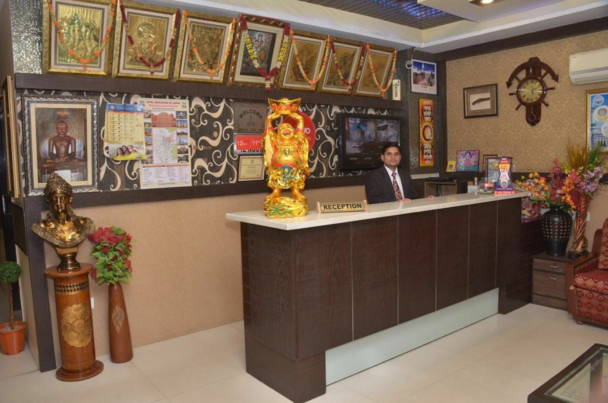 Hotel Jinendra Inn Jaipur Bagian luar foto
